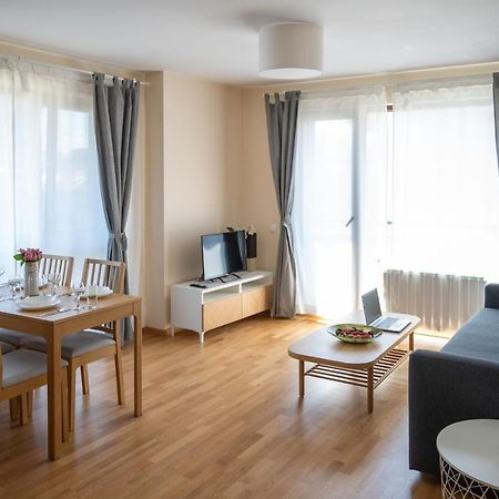 Modern And Spacious Apartments In The City Centre Sofia Exterior photo