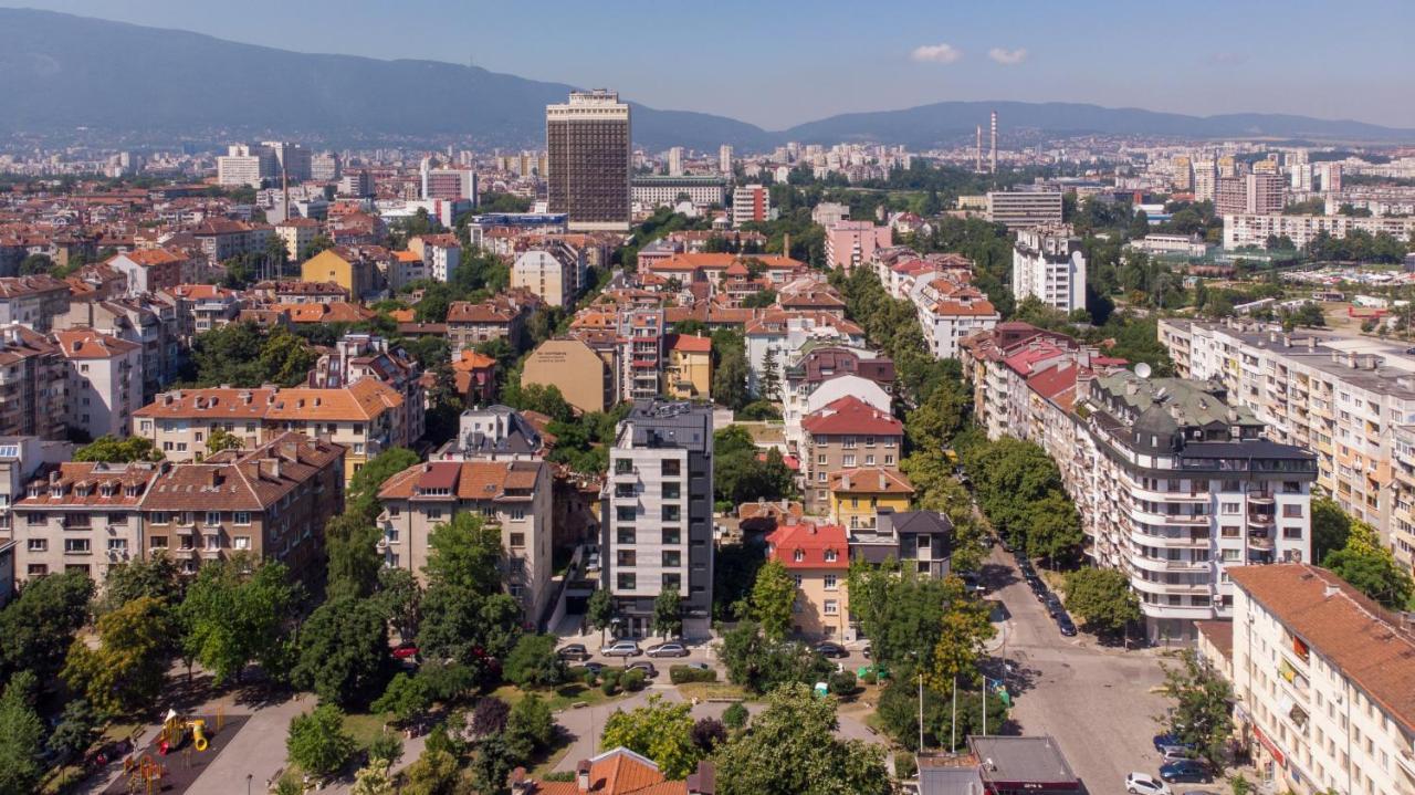 Modern And Spacious Apartments In The City Centre Sofia Exterior photo