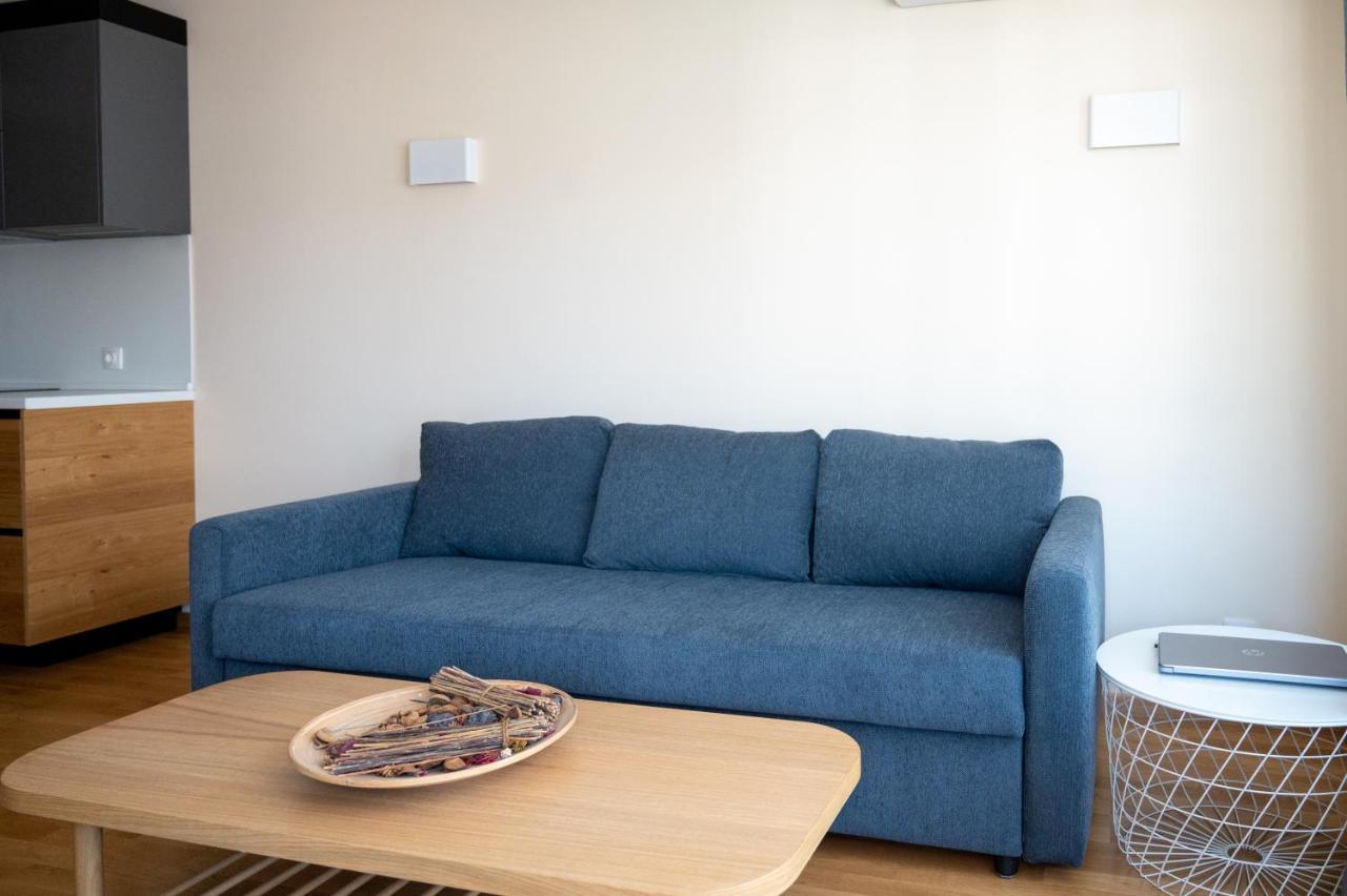 Modern And Spacious Apartments In The City Centre Sofia Exterior photo